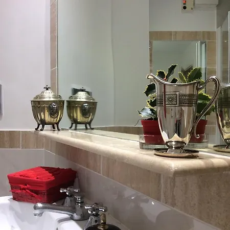 Orsini Palace Starsuite Lägenhet *